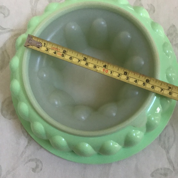 2/$15 Tupperware jello mold - Picture 6 of 7